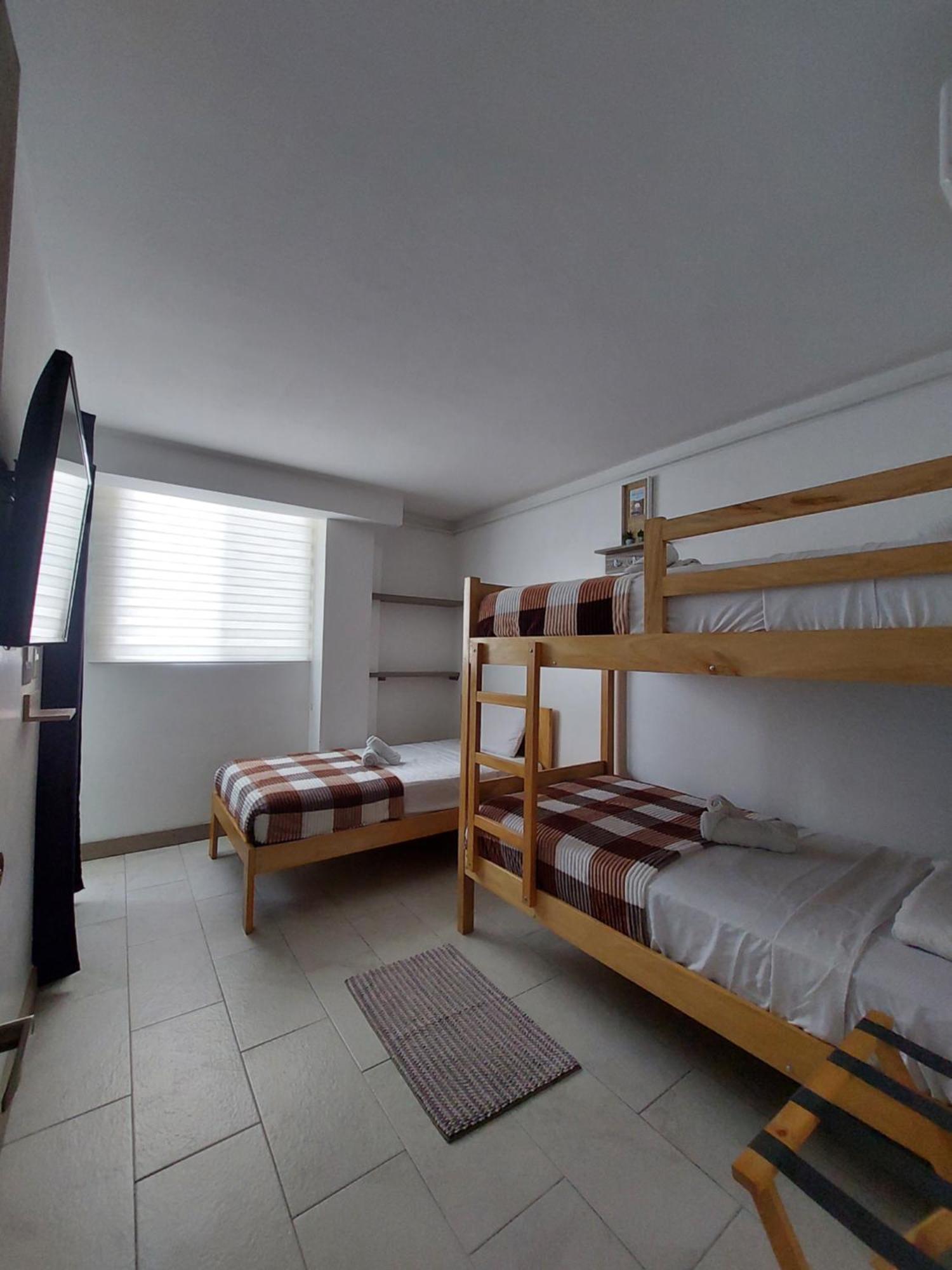 Libertad 109 Hotel Con Generador Electrico ラ・リベルター エクステリア 写真